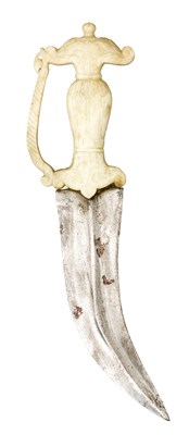 Lot 144 - â€¡ AN INDIAN JADE-HILTED DAGGER (CHILANUM)