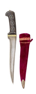 Lot 172 - â€¡ AN INDIAN DAGGER (PESH-KABZ)