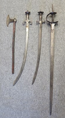 Lot 188 - AN INDIAN AXE