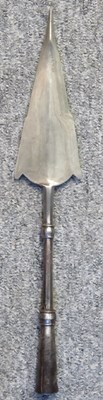 Lot 193 - AN INDIAN SPEARHEAD