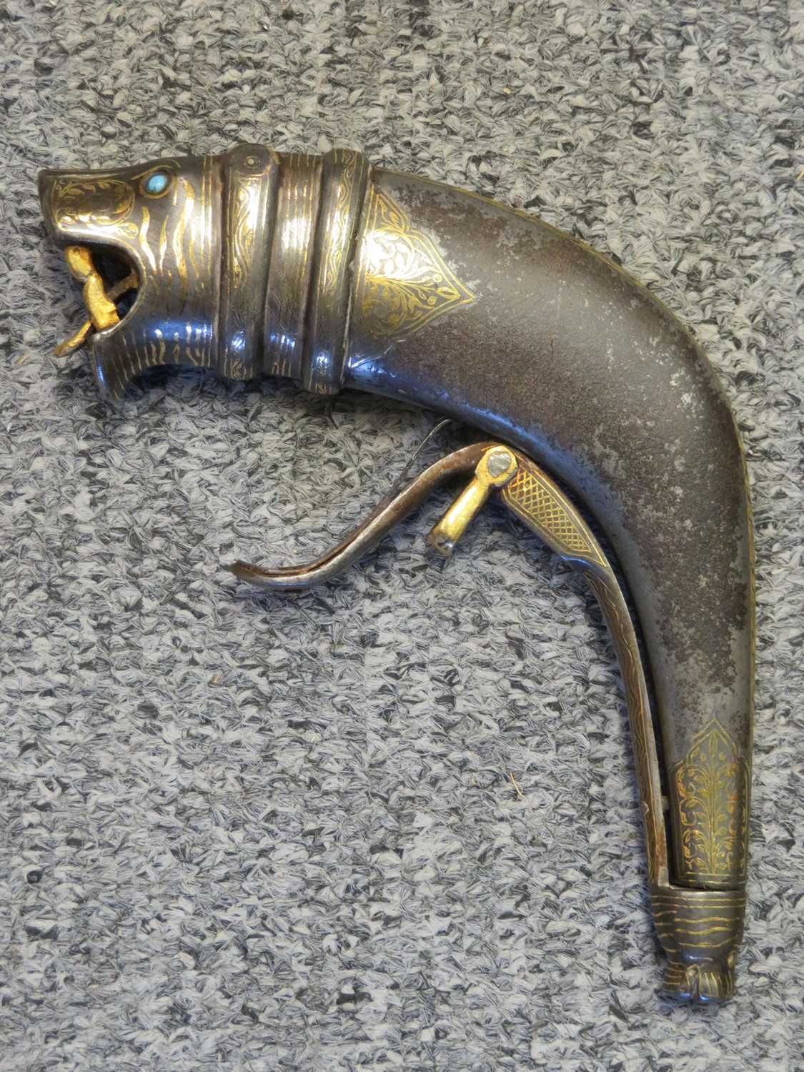 Lot 205 - AN INDIAN POWDER FLASK