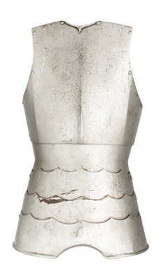 Lot 354 - A FINELY MADE MODEL BREASTPLATE IN THE SOUTH GERMAN STYLE OF CIRCA 1450-60