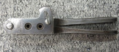 Lot 407 - A BULLET MOULD FOR A .36 CALIBRE COLT POCKET REVOLVER