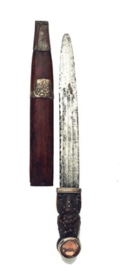 Lot 334 - a scottish dirk