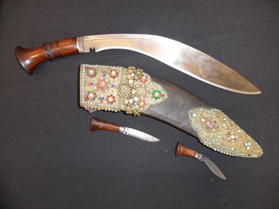 Lot 86 - A DECORATED NEPALESE DAGGER (KUKRI), LATE 19TH/20TH CENTURY