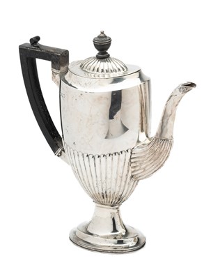 Lot 173 - A VICTORIAN SILVER COFFEE POT, ARMY & NAVY CO-OPERATIVE SOCIETY LTD., LONDON, 1890