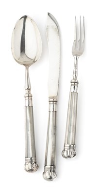 Lot 142 - AN EDWARDIAN SILVER AND MOTHER-OR-PEARL DESSERT SERVICE, HARRISON BROTHERS & HOWSON FOR RETAIL BY CARRINGTON & CO., LONDON AND SHEFFIELD, 1904