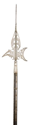 Lot 325 - A RARE NORTH GERMAN HALBERD