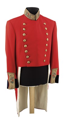 Lot 365 - AN OFFICER'S UNIFORM OF THE QUEEN'S BODY GUARD OF THE YEOMAN OF THE GUARD