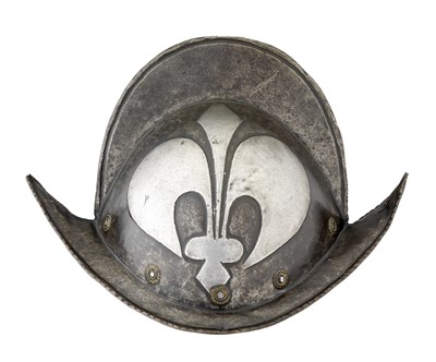 Lot 411 - A GERMAN BLACK-AND-WHITE COMB MORION