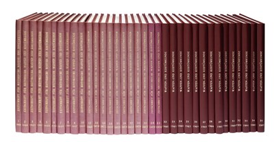 Lot 486 - Zeitschrift fÃ¼r historische Waffen- und KostumkÃ¼nde: 1959-1993; 2005; 2008-2010, 39 vols.