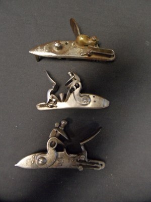 Lot 548 - A FLINTLOCK MECHANISM FOR AN EAST INDIA COMPANY NEW LAND PATTERN SERVICE PISTOL