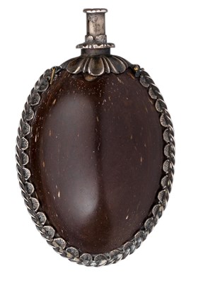 Lot 595 - A SAND-FLASK