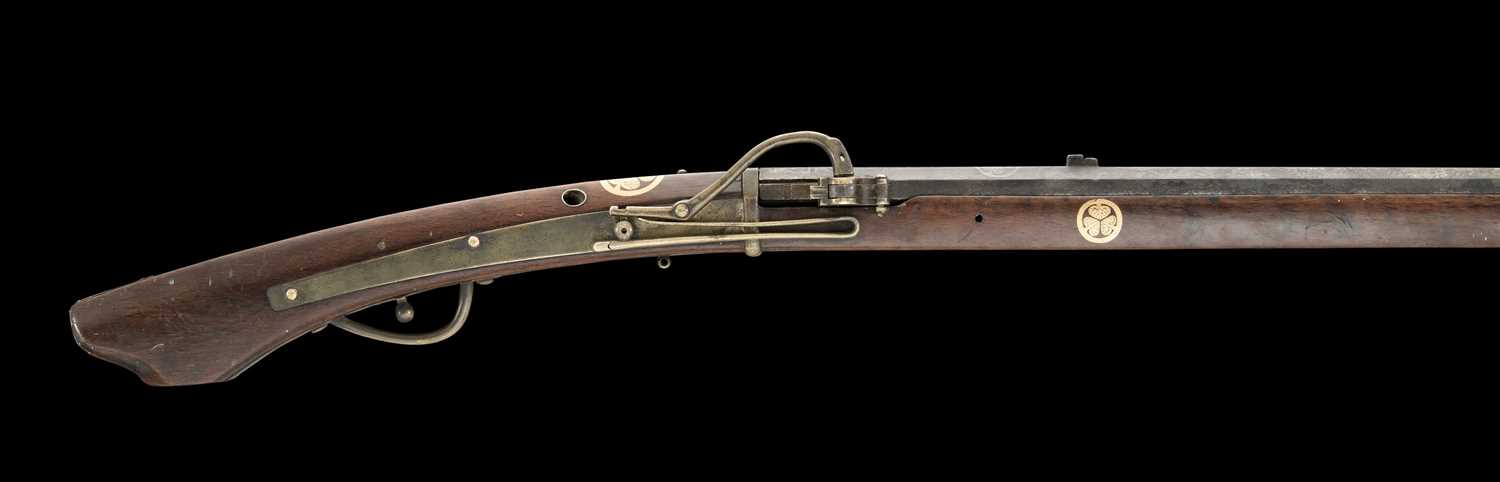 Lot 73 - A 20 BORE JAPANESE SNAP MATCHLOCK MUSKET CIRCA 1870