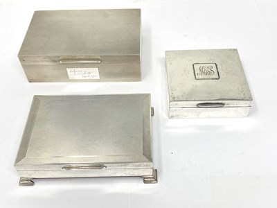 Lot 148 - THREE ENGLISH SILVER CIGARETTE BOXES, 20TH CENTURY