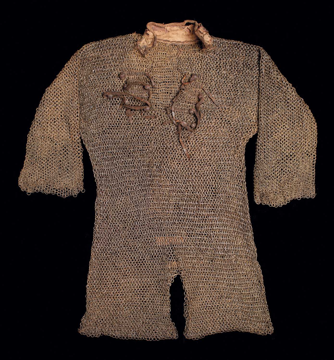 Lot 129 - **A MAIL SHIRT