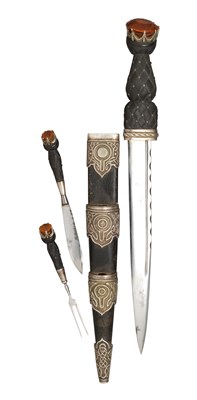Lot 192 - A HIGHLAND DIRK BY ABERCROMBIE & FITCH CO.