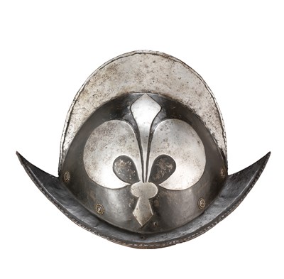 Lot 356 - A GERMAN BLACK-AND-WHITE COMB MORION