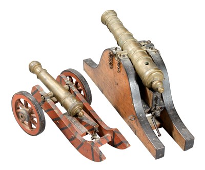 Lot 364 - A GERMAN MODEL GARRISON CANNON AND A MODEL FIELD CANNON