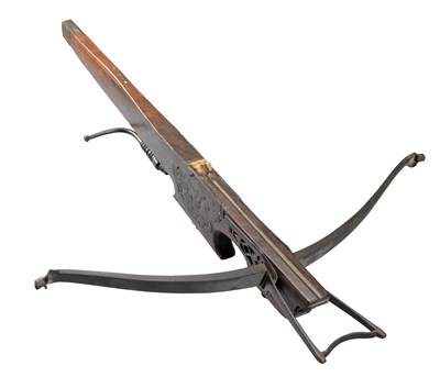 Lot 405 - A FLEMISH TARGET CROSSBOW