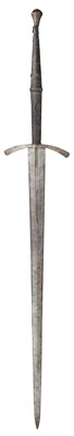 Lot 81 - A GERMAN TWO-HAND SWORD IN 15TH CENTURY STYLE