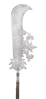 Lot 133 - A FINE AND RARE VENETIAN PARADE GLAIVE FOR THE DOGES SLAVIC GUARD