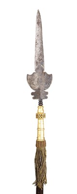 Lot 140 - AN ENGLISH PARTISAN FOR THE GUARD OF KING GEORGE VI (1895