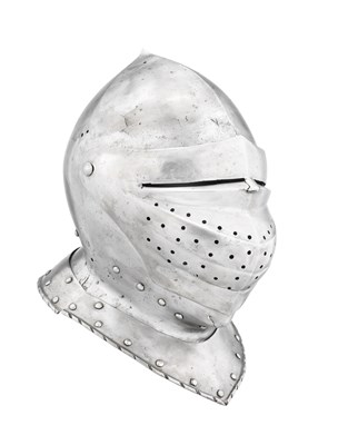 Lot 237 - A SOUTH GERMAN CLOSE HELMET FOR HEAVY FIELD USE