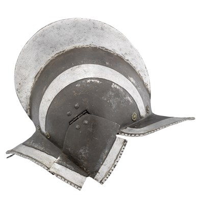 Lot 246 - A GERMAN  'BLACK AND WHITE' BURGONET