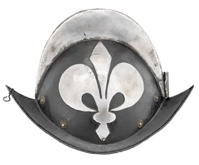 Lot 262 - A GERMAN 'BLACK AND WHITE' COMB MORION