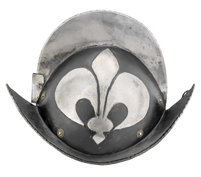 Lot 263 - A GERMAN 'BLACK AND WHITE' COMB MORION