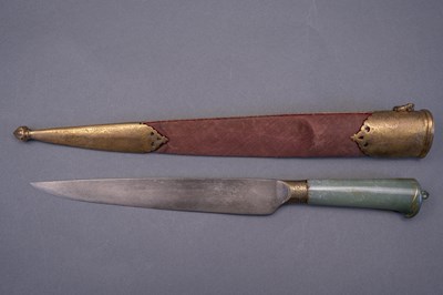 Lot 34 - AN INDIAN JADE-HILTED DAGGER (KARD), 19TH CENTURY