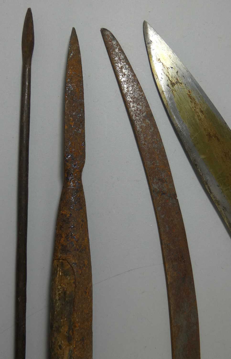 Lot 41 - A PERSIAN SWORD (SHAMSHIR); A GURKHA KUKRI KNIFE; AN AFRICAN SPEAR AND A PIKE