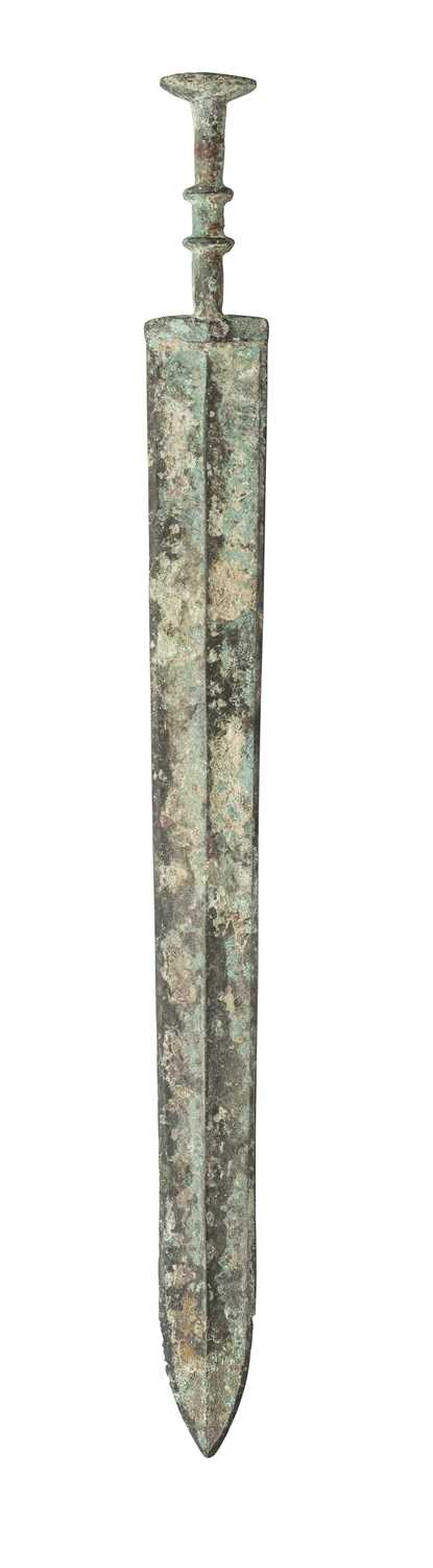 Lot 52 - A CHINESE BRONZE SWORD (JIAN), PROBABLY ZHOU DYNASTY OR EARLY WARRING STATES (1050-221 BC)