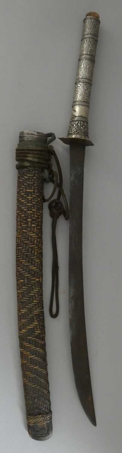 Lot 117 - â€¡â“‚ A SOUTHEAST ASIAN SWORD (DHA), LATE 19TH CENTURY, PROBABLY LAOS
