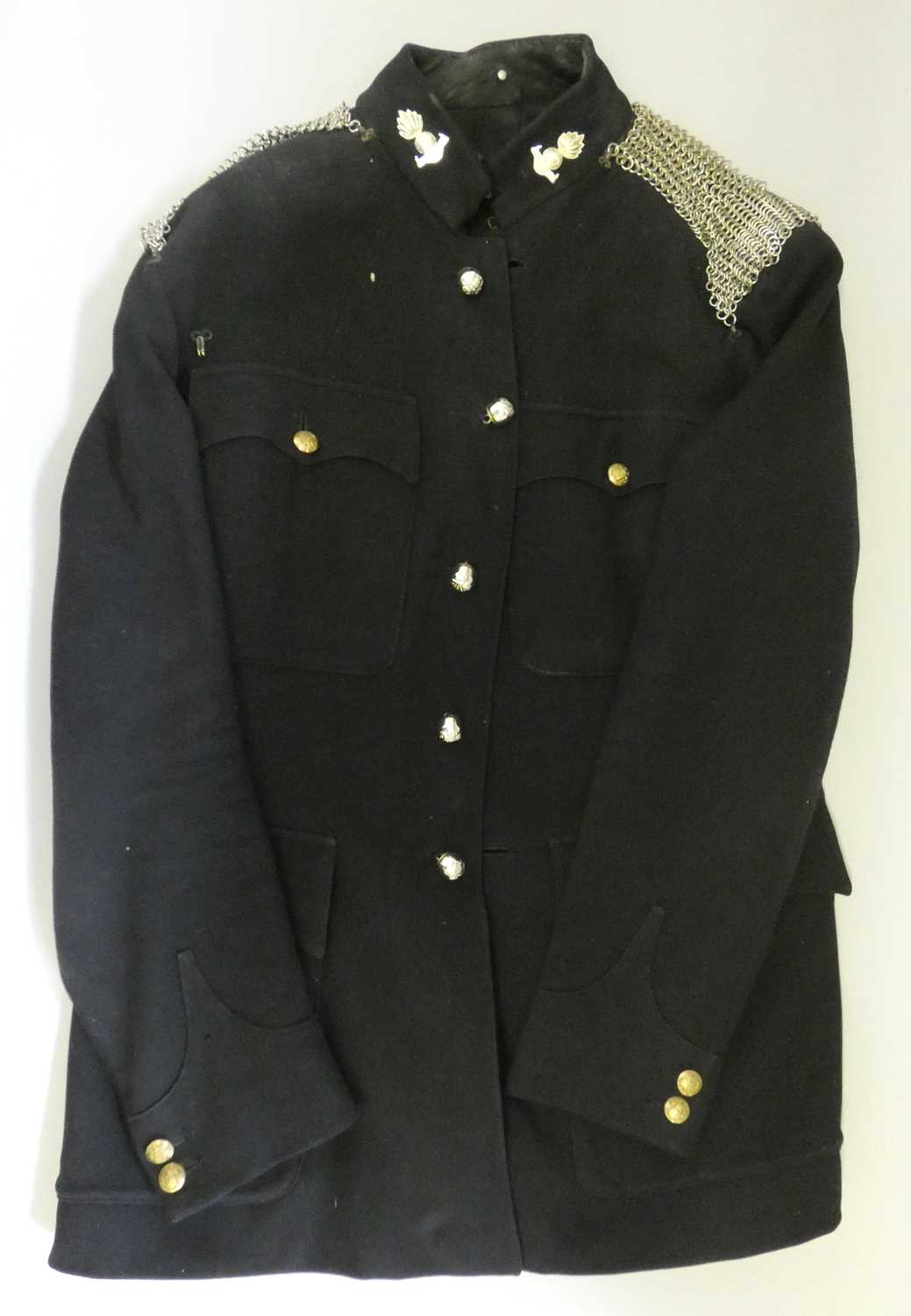 Lot 332 - A UNIFORM OF THE HONOURABLE ARTILLERY COMPANY