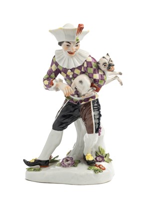 Lot 6 - A MEISSEN FIGURE OF HARLEQUIN PLAYING A PUG