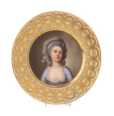 Lot 15 - A 'VIENNA' STYLE CABINET PLATE