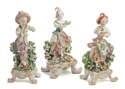 Lot 34 - A PAIR OF BOW PORCELAIN 'NEW DANCER' FIGURES