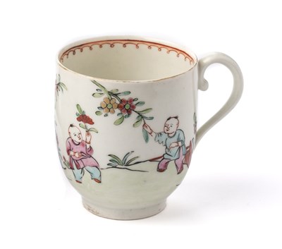 Lot 58 - â€¡Â A WORCESTER COFFEE CUP