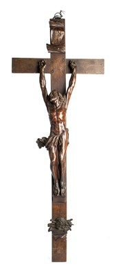 Lot 84 - A CRUCIFIX