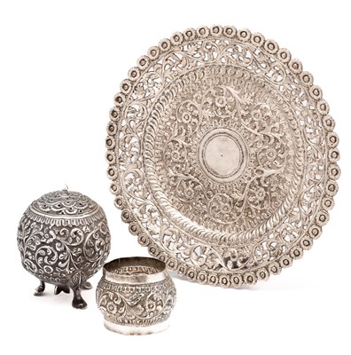 Lot 122 - THREE ANGLO-INDIAN SILVER OBJECTS