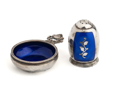 Lot 139 - A DANISH SILVER SALT CELLAR