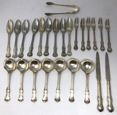 Lot 146 - ASSORTED ELIZABETH II TABLE SILVER