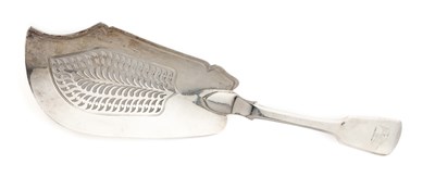 Lot 149 - A GEORGE IV SILVER FISH SLICE