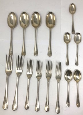 Lot 158 - A PART SET OF EDWARDIAN TABLE SILVER