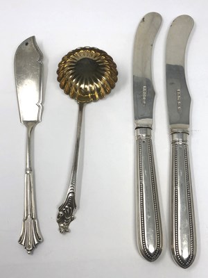 Lot 165 - A VICTORIAN SILVER SAUCE LADLE