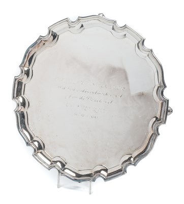 Lot 175 - A SILVER SALVER