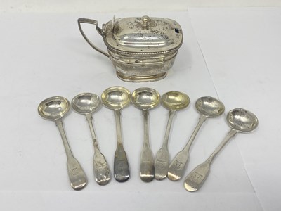 Lot 227 - A GEORGE III SILVER MUSTARD POT