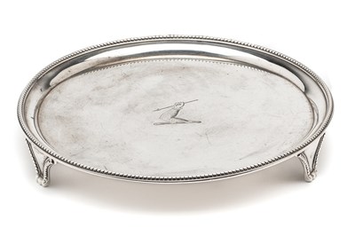 Lot 229 - A GEORGE III SILVER SMALL SALVER